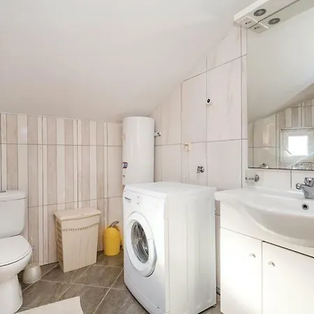 Milka Apartment *