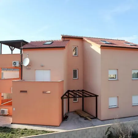 Apartment Milka *